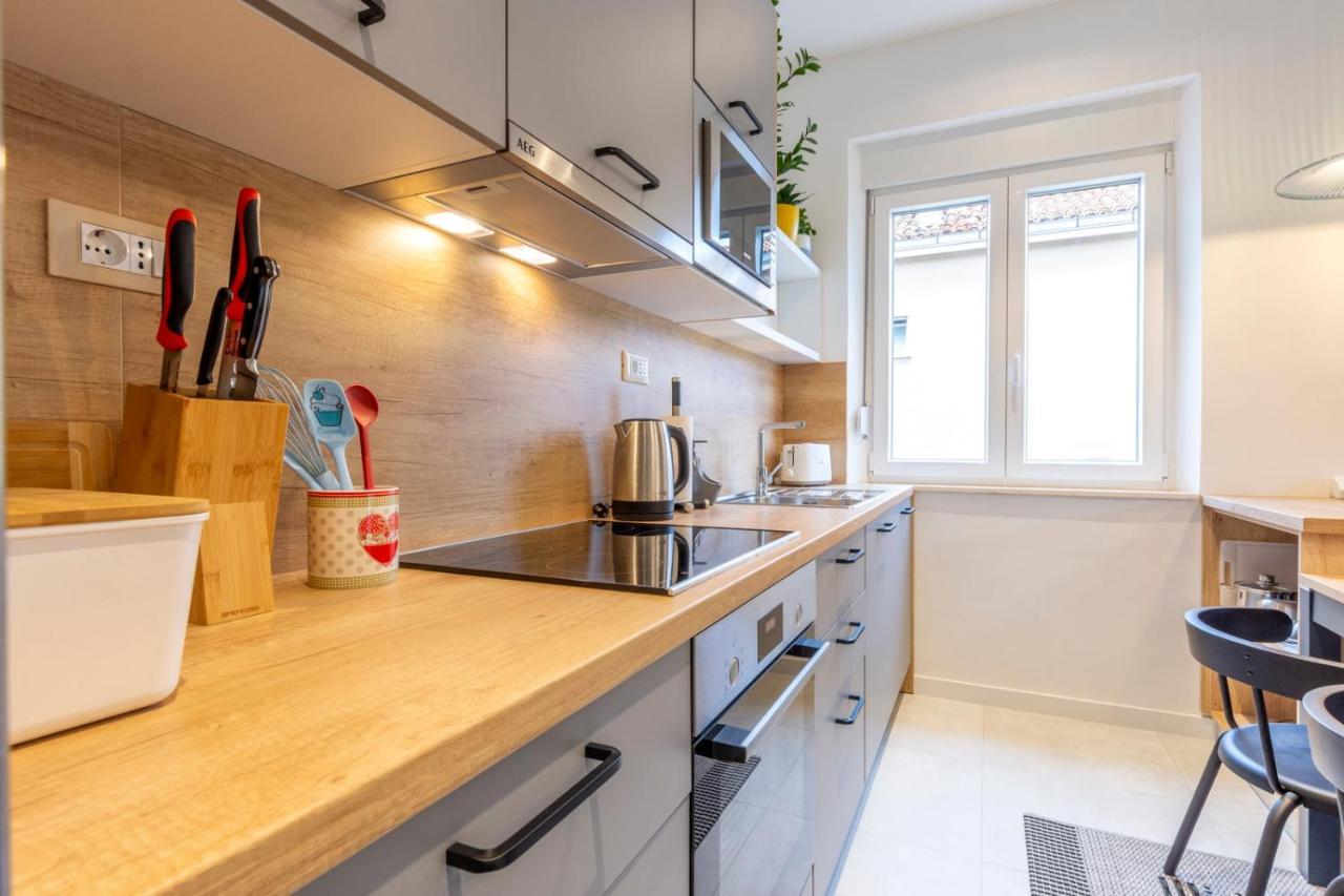 Split Luxury Suite Экстерьер фото